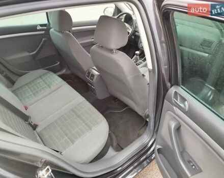 Черный Фольксваген Гольф, объемом двигателя 1.6 л и пробегом 205 тыс. км за 6200 $, фото 8 на Automoto.ua