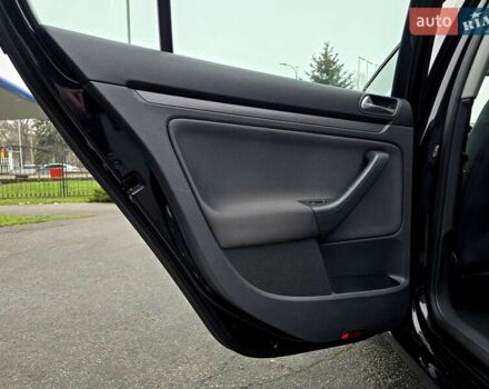 Чорний Фольксваген Гольф, об'ємом двигуна 1.6 л та пробігом 230 тис. км за 6450 $, фото 117 на Automoto.ua