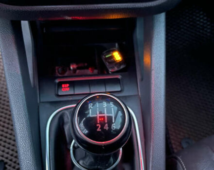 Черный Фольксваген Гольф, объемом двигателя 1.39 л и пробегом 183 тыс. км за 5450 $, фото 14 на Automoto.ua