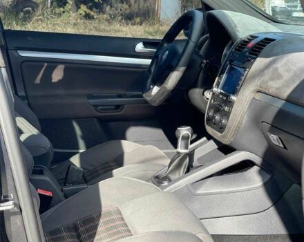 Черный Фольксваген Гольф, объемом двигателя 2 л и пробегом 228 тыс. км за 5600 $, фото 17 на Automoto.ua