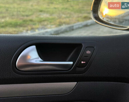 Чорний Фольксваген Гольф, об'ємом двигуна 1.6 л та пробігом 169 тис. км за 5999 $, фото 88 на Automoto.ua