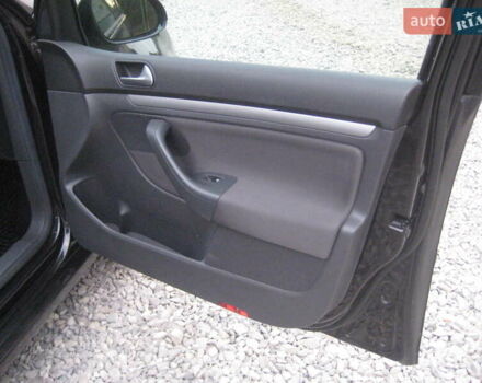 Черный Фольксваген Гольф, объемом двигателя 1.4 л и пробегом 174 тыс. км за 5999 $, фото 20 на Automoto.ua