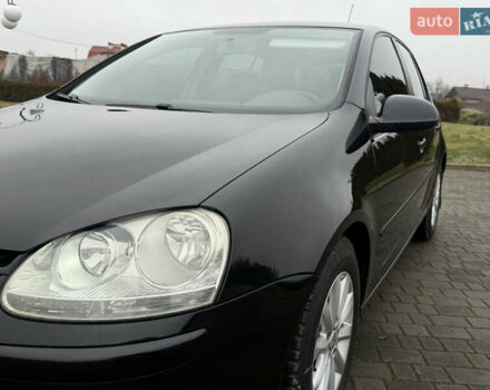 Черный Фольксваген Гольф, объемом двигателя 1.6 л и пробегом 173 тыс. км за 7000 $, фото 18 на Automoto.ua