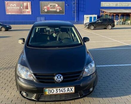 Черный Фольксваген Гольф, объемом двигателя 1.6 л и пробегом 141 тыс. км за 6600 $, фото 3 на Automoto.ua