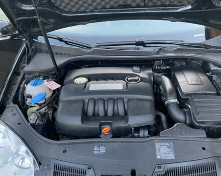 Черный Фольксваген Гольф, объемом двигателя 1.6 л и пробегом 185 тыс. км за 6600 $, фото 15 на Automoto.ua