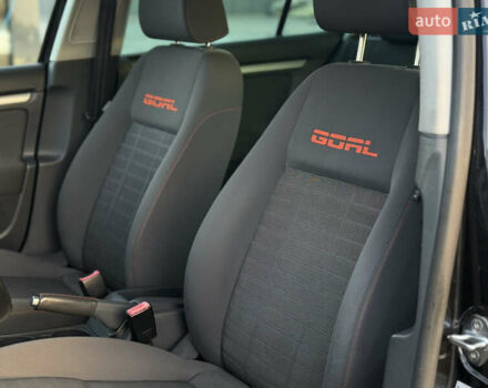 Чорний Фольксваген Гольф, об'ємом двигуна 1.6 л та пробігом 169 тис. км за 5999 $, фото 55 на Automoto.ua