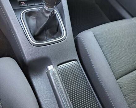 Черный Фольксваген Гольф, объемом двигателя 1.39 л и пробегом 220 тыс. км за 6400 $, фото 38 на Automoto.ua