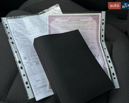 Черный Фольксваген Гольф, объемом двигателя 1.6 л и пробегом 182 тыс. км за 6350 $, фото 88 на Automoto.ua