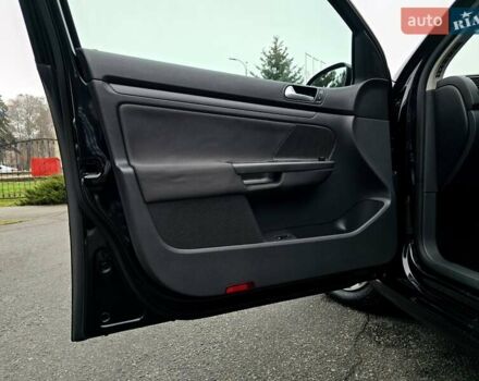 Чорний Фольксваген Гольф, об'ємом двигуна 1.6 л та пробігом 230 тис. км за 6450 $, фото 97 на Automoto.ua