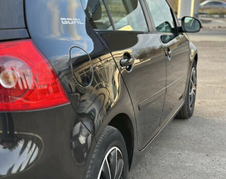 Черный Фольксваген Гольф, объемом двигателя 1.6 л и пробегом 232 тыс. км за 5750 $, фото 11 на Automoto.ua