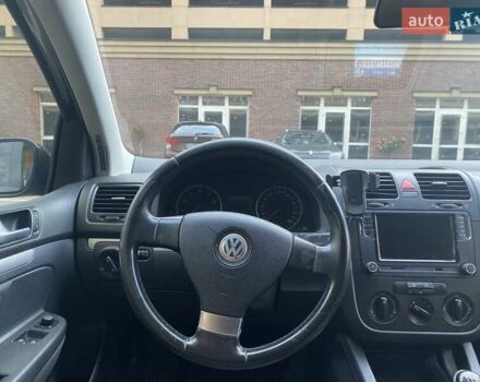 Черный Фольксваген Гольф, объемом двигателя 1.6 л и пробегом 262 тыс. км за 6100 $, фото 19 на Automoto.ua