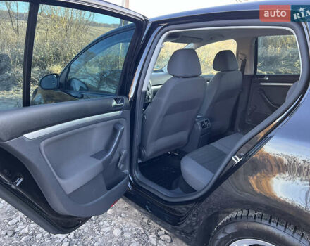 Чорний Фольксваген Гольф, об'ємом двигуна 1.4 л та пробігом 182 тис. км за 5850 $, фото 19 на Automoto.ua