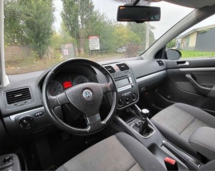 Черный Фольксваген Гольф, объемом двигателя 1.6 л и пробегом 237 тыс. км за 6350 $, фото 11 на Automoto.ua