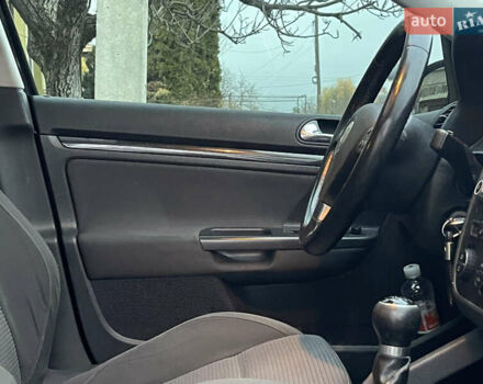 Чорний Фольксваген Гольф, об'ємом двигуна 1.4 л та пробігом 170 тис. км за 6250 $, фото 36 на Automoto.ua