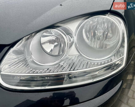 Чорний Фольксваген Гольф, об'ємом двигуна 1.6 л та пробігом 197 тис. км за 5850 $, фото 17 на Automoto.ua