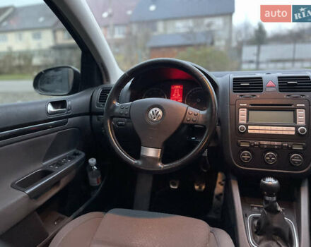 Чорний Фольксваген Гольф, об'ємом двигуна 1.4 л та пробігом 170 тис. км за 6250 $, фото 27 на Automoto.ua