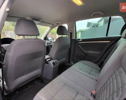 Черный Фольксваген Гольф, объемом двигателя 1.6 л и пробегом 237 тыс. км за 6500 $, фото 29 на Automoto.ua