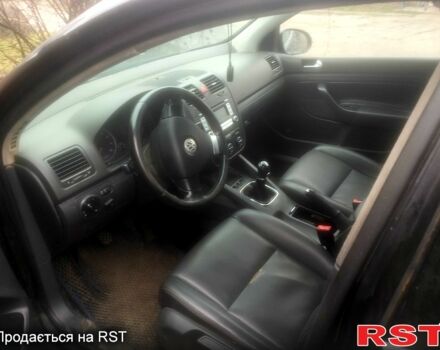 Черный Фольксваген Гольф, объемом двигателя 1.6 л и пробегом 178 тыс. км за 4200 $, фото 4 на Automoto.ua