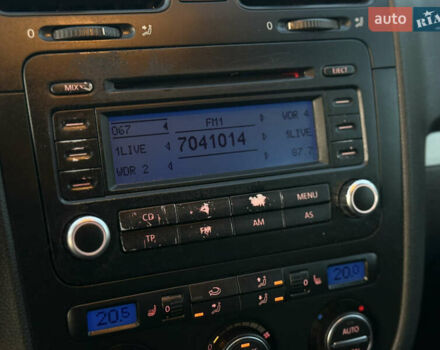 Чорний Фольксваген Гольф, об'ємом двигуна 1.6 л та пробігом 169 тис. км за 5999 $, фото 82 на Automoto.ua