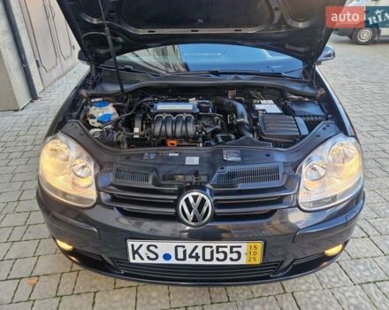 Черный Фольксваген Гольф, объемом двигателя 1.6 л и пробегом 255 тыс. км за 5950 $, фото 59 на Automoto.ua