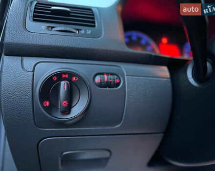 Черный Фольксваген Гольф, объемом двигателя 1.4 л и пробегом 163 тыс. км за 5990 $, фото 20 на Automoto.ua