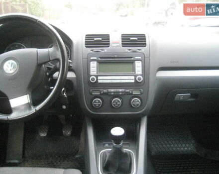 Черный Фольксваген Гольф, объемом двигателя 1.4 л и пробегом 174 тыс. км за 5999 $, фото 22 на Automoto.ua