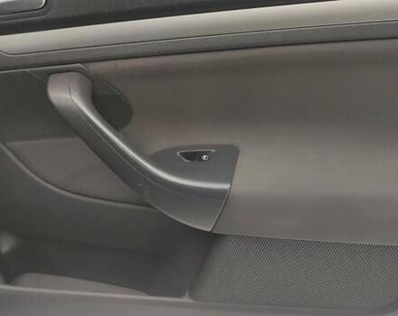 Черный Фольксваген Гольф, объемом двигателя 1.6 л и пробегом 207 тыс. км за 6200 $, фото 42 на Automoto.ua