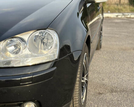 Черный Фольксваген Гольф, объемом двигателя 1.6 л и пробегом 232 тыс. км за 5750 $, фото 4 на Automoto.ua