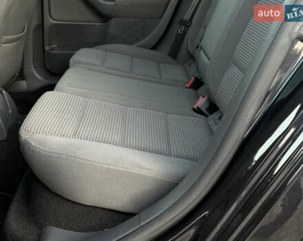 Черный Фольксваген Гольф, объемом двигателя 1.6 л и пробегом 182 тыс. км за 6350 $, фото 54 на Automoto.ua