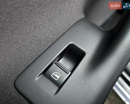 Чорний Фольксваген Гольф, об'ємом двигуна 1.6 л та пробігом 230 тис. км за 6450 $, фото 125 на Automoto.ua