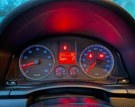 Черный Фольксваген Гольф, объемом двигателя 1.4 л и пробегом 163 тыс. км за 5990 $, фото 16 на Automoto.ua