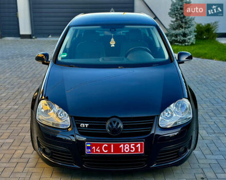 Черный Фольксваген Гольф, объемом двигателя 1.4 л и пробегом 171 тыс. км за 7500 $, фото 4 на Automoto.ua