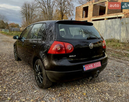 Черный Фольксваген Гольф, объемом двигателя 1.6 л и пробегом 235 тыс. км за 5899 $, фото 4 на Automoto.ua