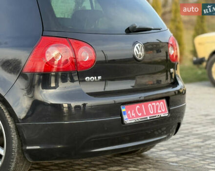 Черный Фольксваген Гольф, объемом двигателя 1.6 л и пробегом 182 тыс. км за 6350 $, фото 32 на Automoto.ua