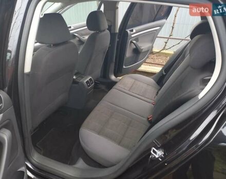 Черный Фольксваген Гольф, объемом двигателя 1.4 л и пробегом 207 тыс. км за 5700 $, фото 3 на Automoto.ua