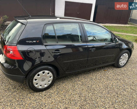 Черный Фольксваген Гольф, объемом двигателя 1.6 л и пробегом 253 тыс. км за 6250 $, фото 28 на Automoto.ua