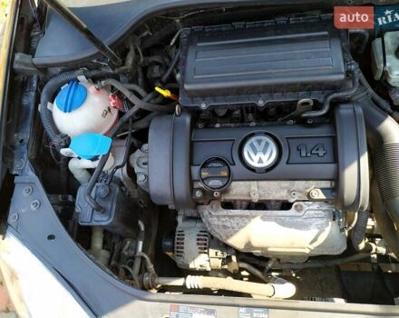 Черный Фольксваген Гольф, объемом двигателя 0 л и пробегом 206 тыс. км за 6400 $, фото 49 на Automoto.ua