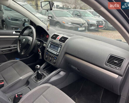 Чорний Фольксваген Гольф, об'ємом двигуна 1.6 л та пробігом 224 тис. км за 6550 $, фото 14 на Automoto.ua