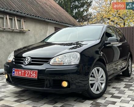 Черный Фольксваген Гольф, объемом двигателя 1.6 л и пробегом 196 тыс. км за 6200 $, фото 1 на Automoto.ua