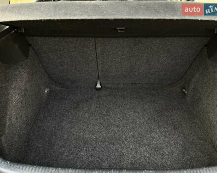 Черный Фольксваген Гольф, объемом двигателя 1.6 л и пробегом 235 тыс. км за 5899 $, фото 17 на Automoto.ua