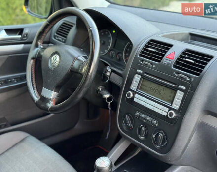 Черный Фольксваген Гольф, объемом двигателя 0 л и пробегом 269 тыс. км за 5500 $, фото 18 на Automoto.ua