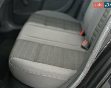 Черный Фольксваген Гольф, объемом двигателя 1.4 л и пробегом 191 тыс. км за 5550 $, фото 28 на Automoto.ua