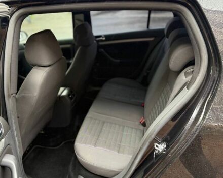 Черный Фольксваген Гольф, объемом двигателя 2 л и пробегом 289 тыс. км за 6100 $, фото 6 на Automoto.ua