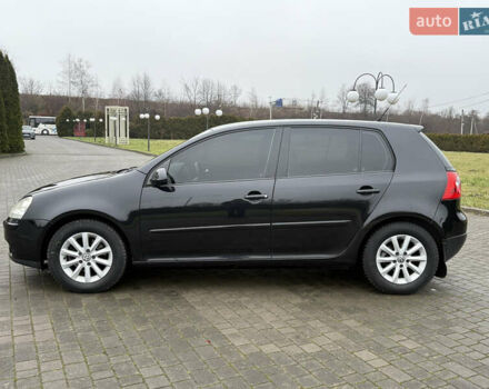 Черный Фольксваген Гольф, объемом двигателя 1.6 л и пробегом 173 тыс. км за 7000 $, фото 5 на Automoto.ua