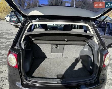 Черный Фольксваген Гольф, объемом двигателя 1.6 л и пробегом 280 тыс. км за 4550 $, фото 21 на Automoto.ua