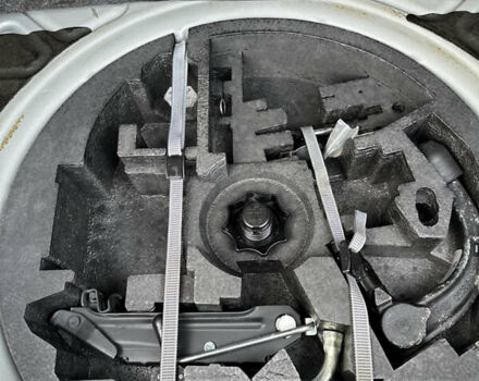 Черный Фольксваген Гольф, объемом двигателя 1.6 л и пробегом 232 тыс. км за 5750 $, фото 33 на Automoto.ua