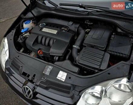 Чорний Фольксваген Гольф, об'ємом двигуна 1.6 л та пробігом 230 тис. км за 6450 $, фото 143 на Automoto.ua