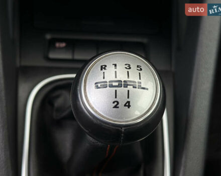 Черный Фольксваген Гольф, объемом двигателя 1.4 л и пробегом 191 тыс. км за 5500 $, фото 25 на Automoto.ua