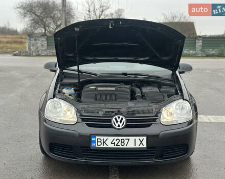 Чорний Фольксваген Гольф, об'ємом двигуна 1.6 л та пробігом 251 тис. км за 6299 $, фото 21 на Automoto.ua