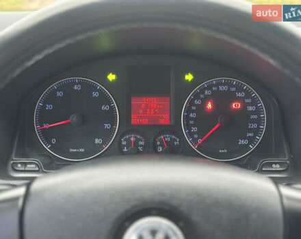 Чорний Фольксваген Гольф, об'ємом двигуна 1.6 л та пробігом 251 тис. км за 6299 $, фото 16 на Automoto.ua